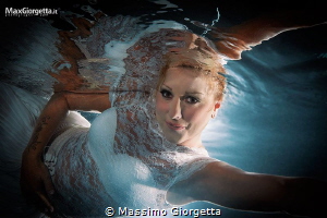 Mermaid Barbara relax by Massimo Giorgetta 